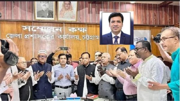 চট্টগ্রামের ডিসি মমিনুর : বিএনপি-জামায়াতের দোয়া কামনা