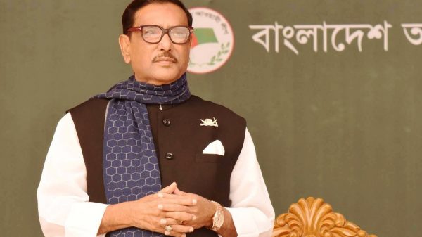 তত্ত্বাবধায়ক সরকারের ভুত মাথা থেকে নামাতে আহ্বান জানান ওবায়দুল কাদের