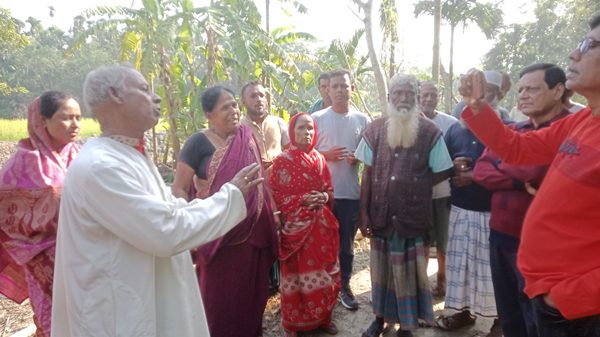 বানারীপাড়ায় হিন্দু পরিবারের সম্পত্তি দখল : অবশেষে আবাসনের কাজ স্থগিত