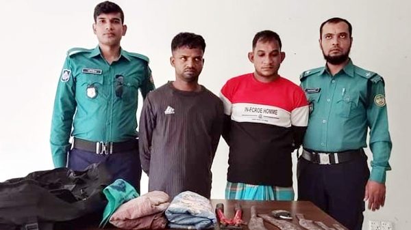 বরিশাল : ডাকাতি করতে গিয়ে ব্যবসায়ীদের হাতে আটক দুই