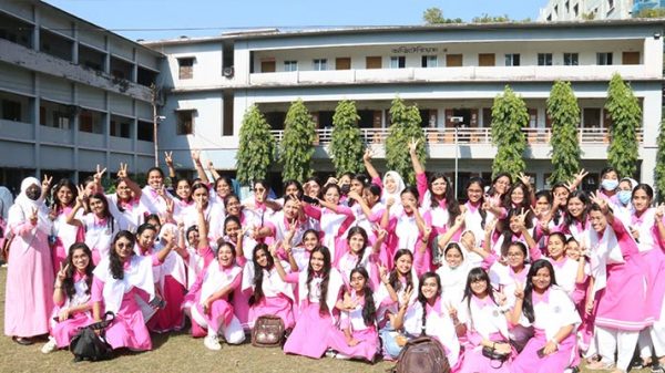 এসএসসি ও সমমান পরীক্ষায় এগিয়ে মেয়েরা