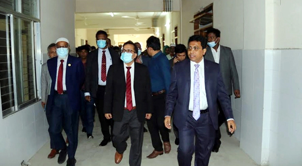 শেবাচিমের মেডিসিন ওয়ার্ড নতুন ভবনে স্থানান্তর না হওয়ায় সচিবের ক্ষোভ