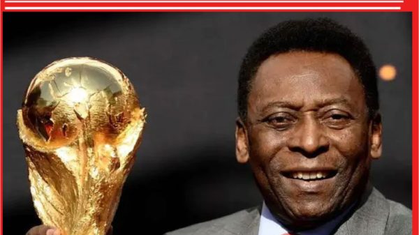 যে কারণে সর্বকালের সেরা ফুটবলার পেলে