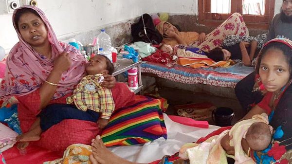 বরিশালে তীব্র শীত : শেবাচিমের শিশু ওয়ার্ডে বাড়ানো হচ্ছে শয্যা