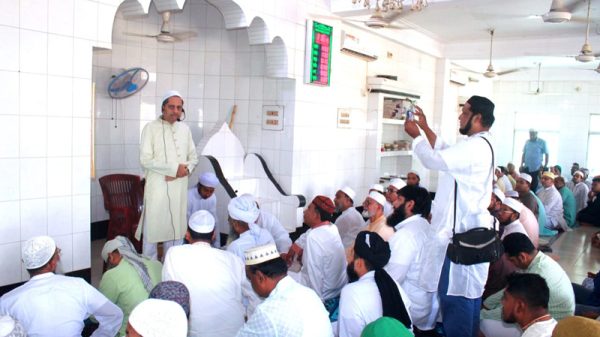 বরিশাল : নগরবাসীর কাঙ্খিত সেবা নিশ্চিতে নিরলসভাবে কাজ করার অঙ্গিকার করলেন নৌকার মেয়র প্রার্থী
