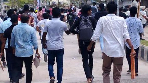 পটুয়াখালীতে আ'লীগ-বিএনপির সংঘর্ষ