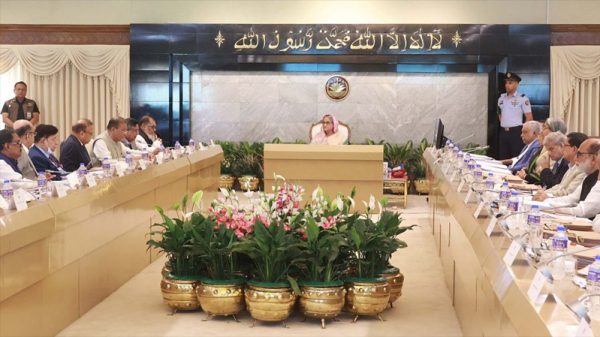 কেন্দ্রে সাংবাদিক-পর্যবেক্ষকের কাজে বাধা দিলে ৭ বছরের সাজা