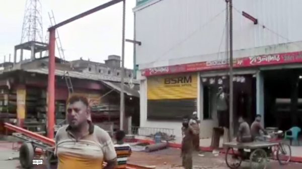 বরিশাল সিটি কর্পোরেশনের ঐতিহ্যবাহী হাটখোলার হাটের জায়গা দখলের পাঁয়তারায় লিপ্ত!