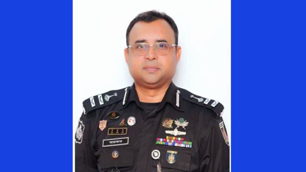 বরিশাল র‍্যাবের নতুন অধিনায়ক কমান্ডার আরাফাত ইসলাম