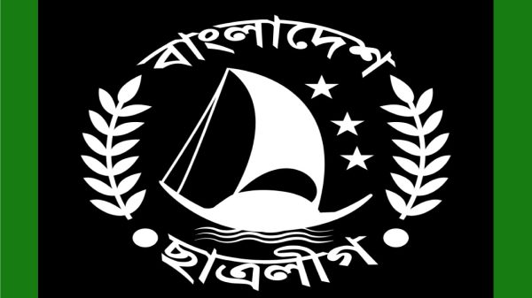 ঢাবি ছাত্রলীগ নেতাকর্মীদের পদত্যাগের হিড়িক