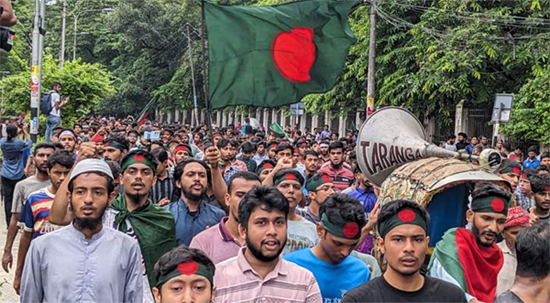 কোটা পদ্ধতি সংস্কারের দাবিতে ফের শাহবাগ অবরোধ
