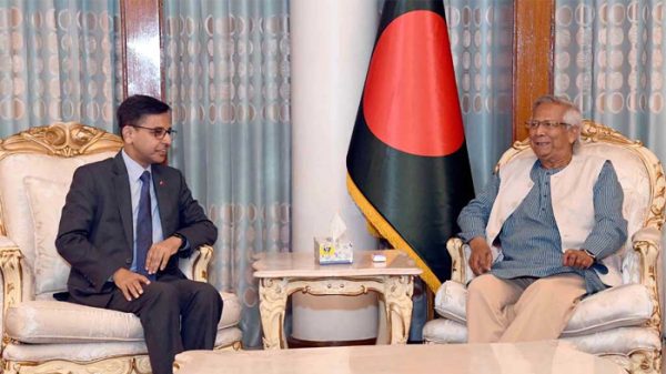 বন্যা মোকাবিলায় ভারতের সঙ্গে ‘উচ্চ পর্যায়ের সহযোগিতা’ চান ড. ইউনূস