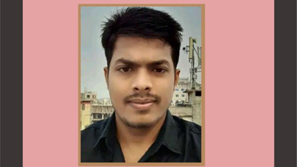 আন্দোলনে গুলিবিদ্ধ কলেজ শিক্ষার্থী রিয়াজের গ্রামের বাড়ি হিজলায় দাফন সম্পন্ন