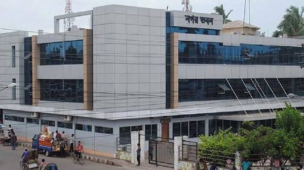 থমকে দাঁড়িয়েছে স্বপ্নের শহর বরিশালের উন্নয়ন!