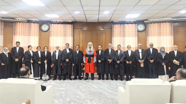 শপথ নিলেন হাইকোর্টের ২৩ অতিরিক্ত বিচারপতি