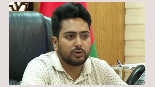 রাষ্ট্রপতির থাকা না থাকা এখন সাংবিধানিক নয়, রাজনৈতিক সিদ্ধান্ত : তথ্য উপদেষ্টা নাহিদ