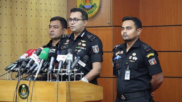 আন্দোলনে পাশে ছিলাম, অভ্যুত্থান সফল করতে কাজ করছি : র‍্যাব পরিচালক