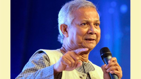 ‘মুক্ত স্বাধীন নতুন বাংলাদেশকে’ মুছে দিতে ‘কল্পকাহিনি’ প্রচার করা হচ্ছে : ড. ইউনূস