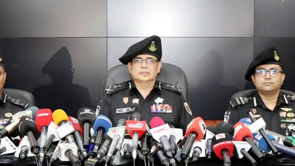 সাত খুনসহ নানা ঘটনায় ক্ষমা চাইল র‍্যাব, স্বীকার করল আয়নাঘরের কথা